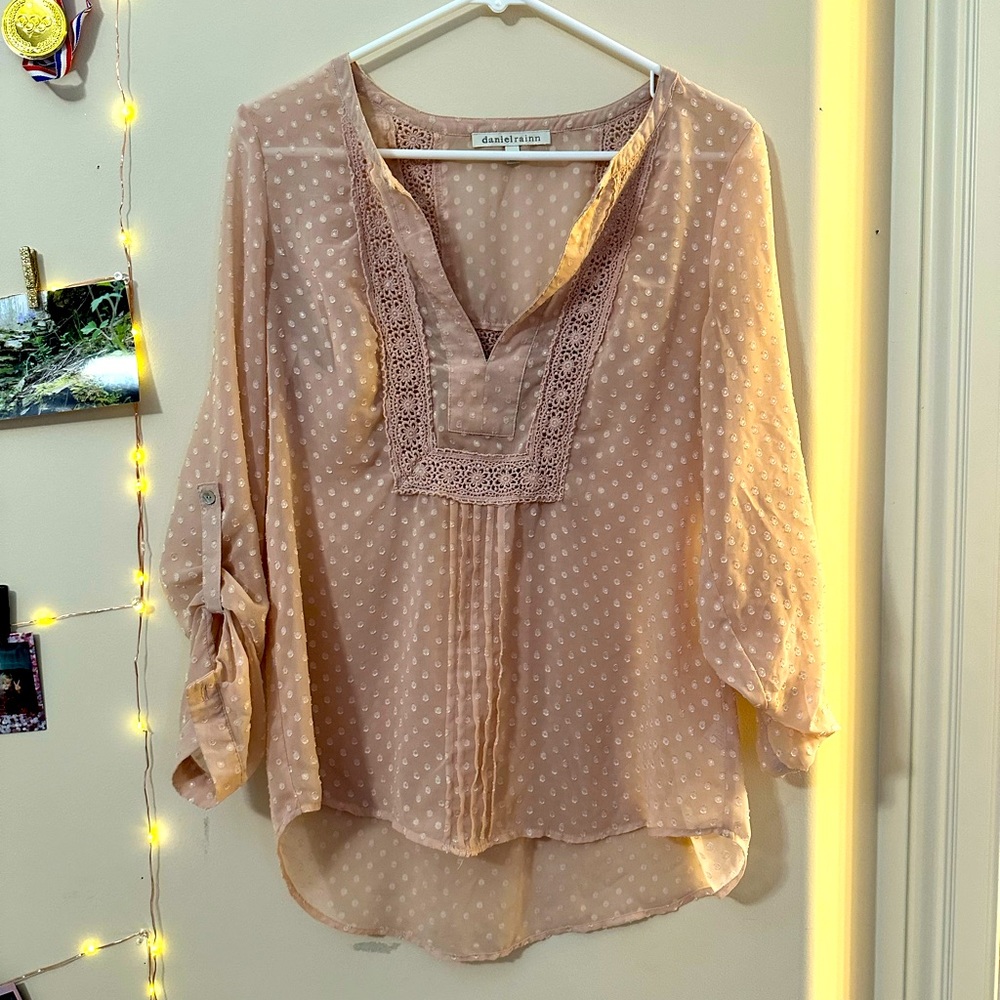 Daniel Rainn Lace Like Material Formal V-Neck Shirt | Size S